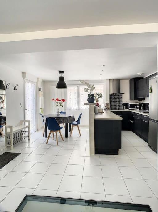 Grande Maison Cosy Terrasse Parking Gare 8 Pers أميا المظهر الخارجي الصورة